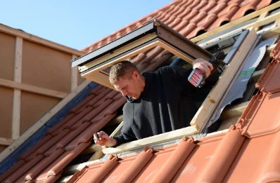 Pose de fenêtres de toit Velux à Orgeix